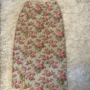 Flowered skirt
